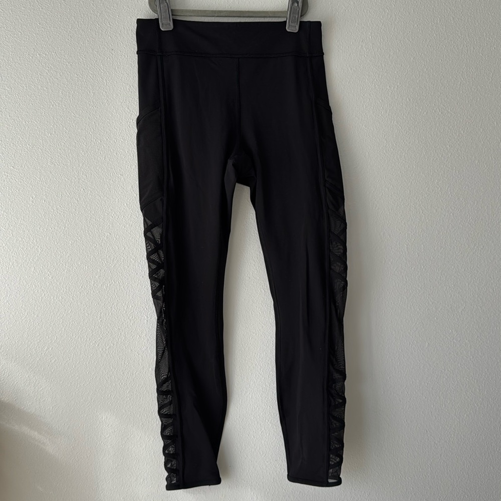 Lululemon Sheer Panel 3/4 Legging